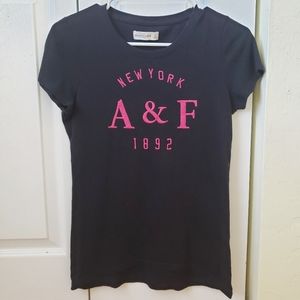 Black Abercrombie and Fitch New York 1892 Top